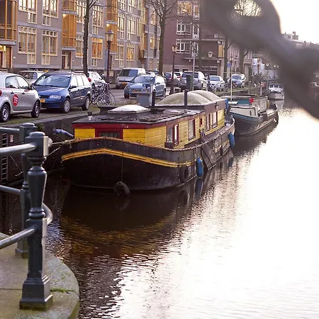 Amico House Boat ゲストハウス