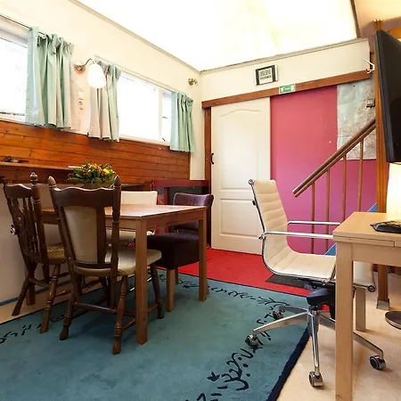 Amico House Boat *